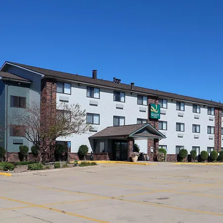 Quality Inn & Suites Bloomington I-55 And I-74