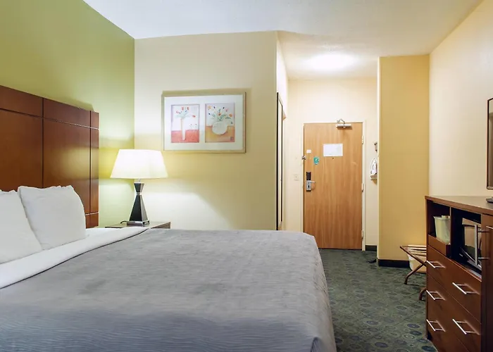 Hotel Quality & I-55 And I-74 Bloomington
